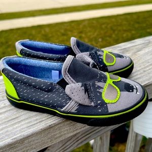 Cat & Jack werewolf shoes – toddler size 9, in unworn condition